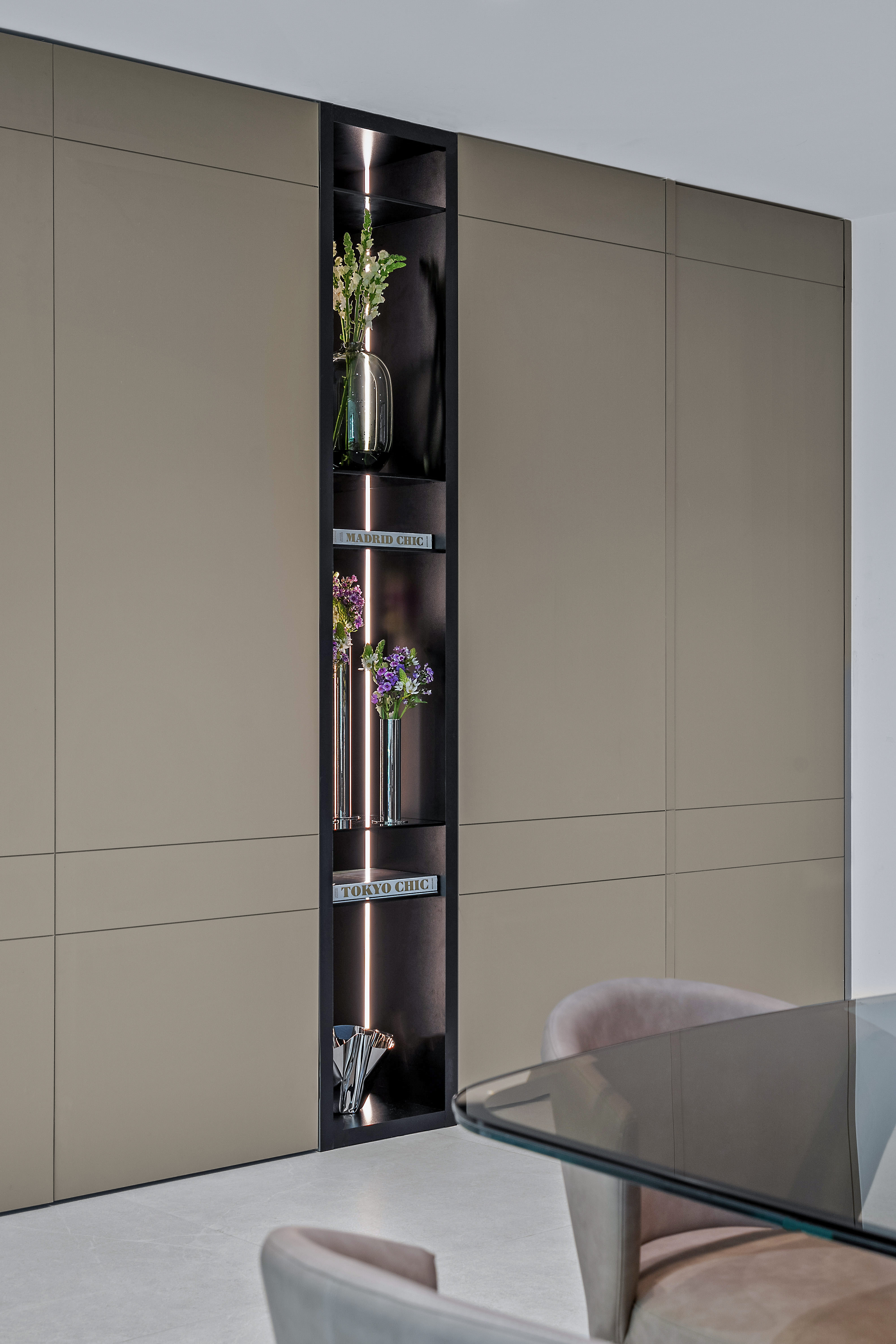 Built-in shelving detail