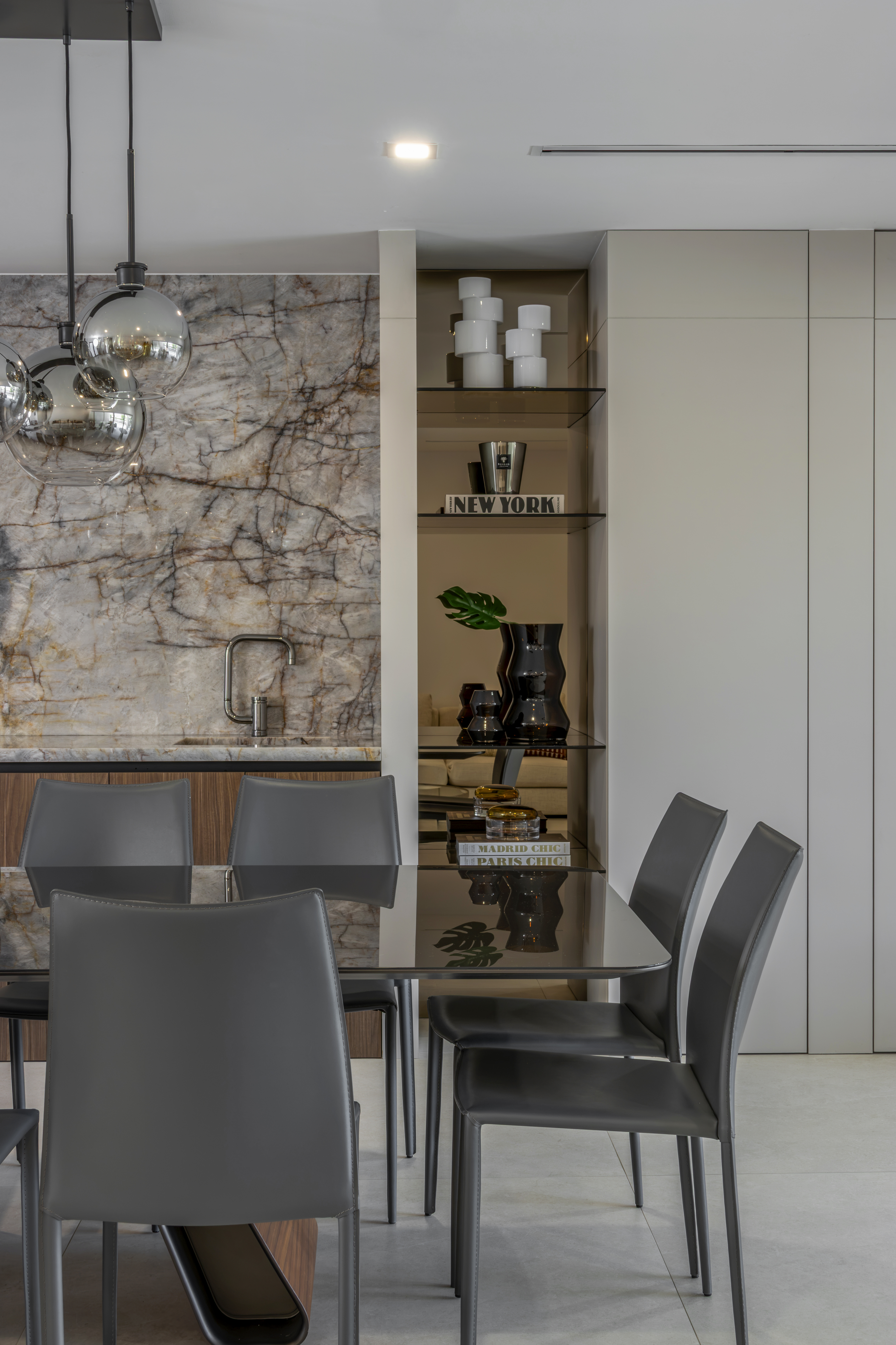 Dining and display shelving